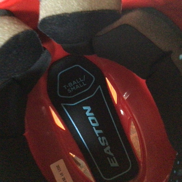 Easton Helmet Sz. Small - Picture 5 of 6